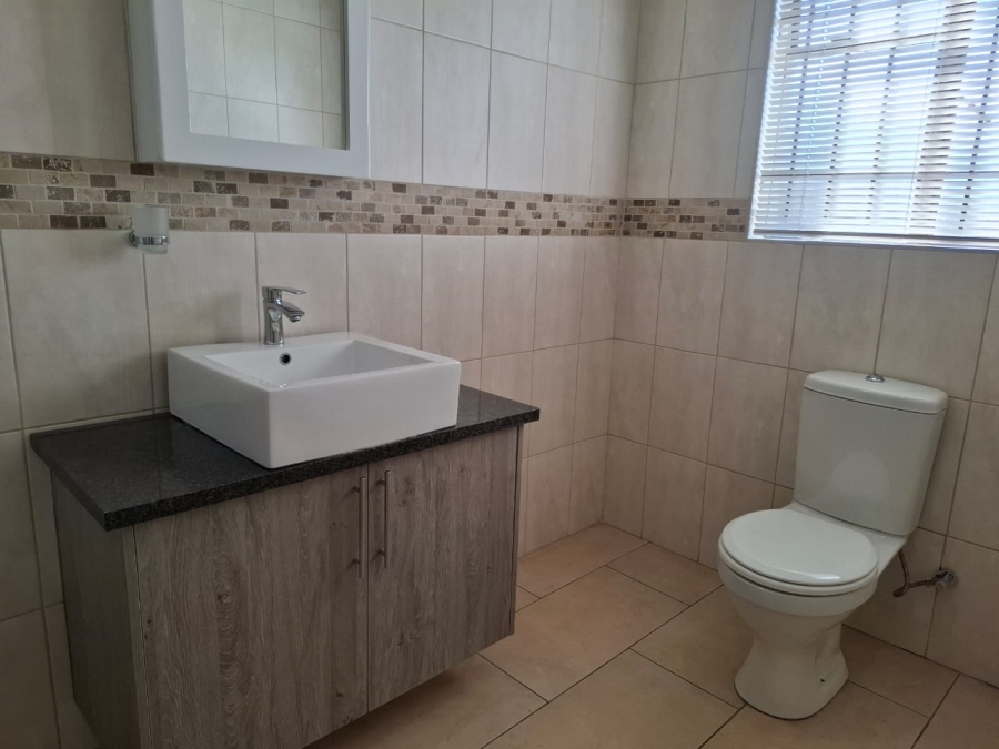 4 Bedroom Property for Sale in Park West Free State